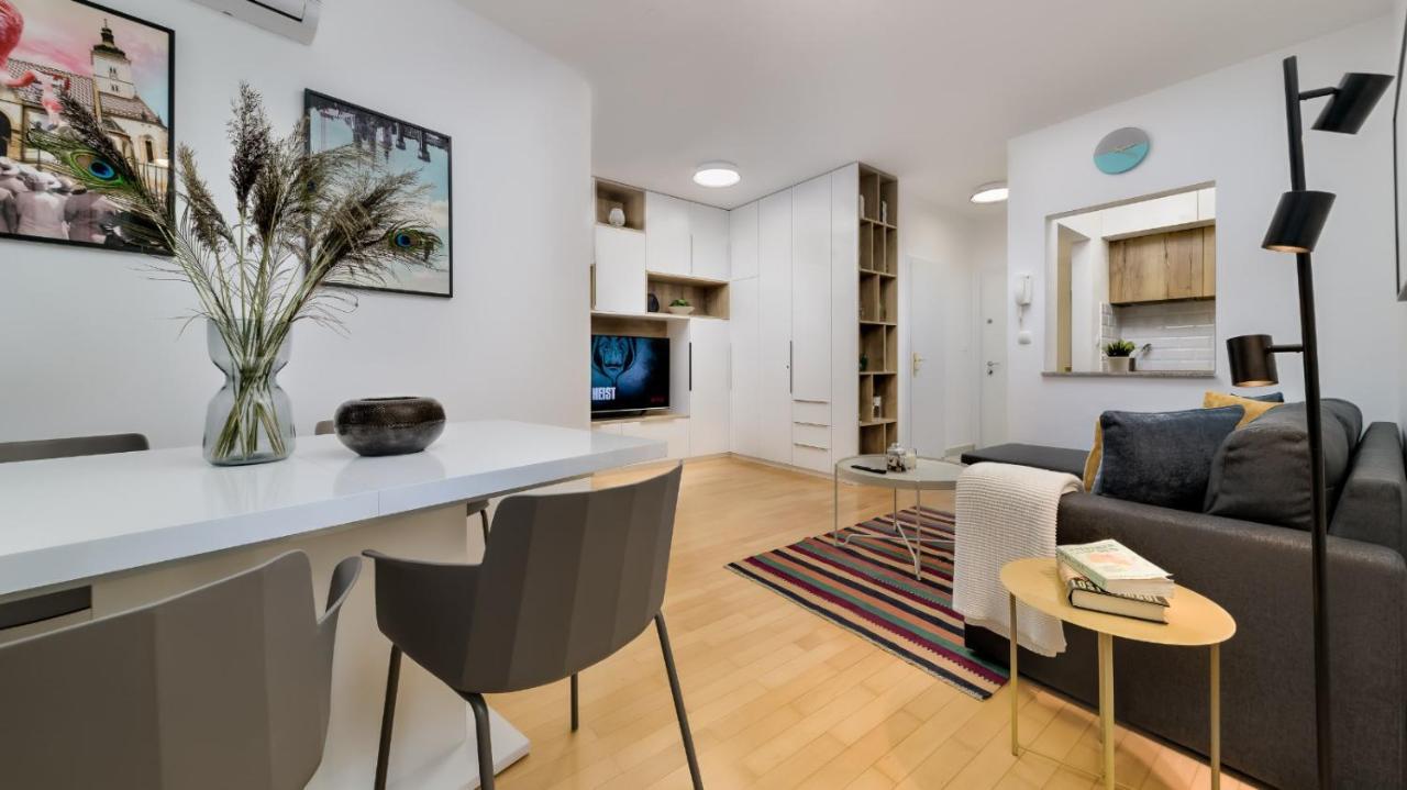 Aurelia'S Stylish Place With Free Parking Zagreb Bagian luar foto